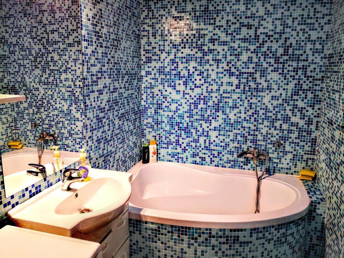 Relaxing & Welcome Apartment, Ared, Uta Arad Exteriör bild