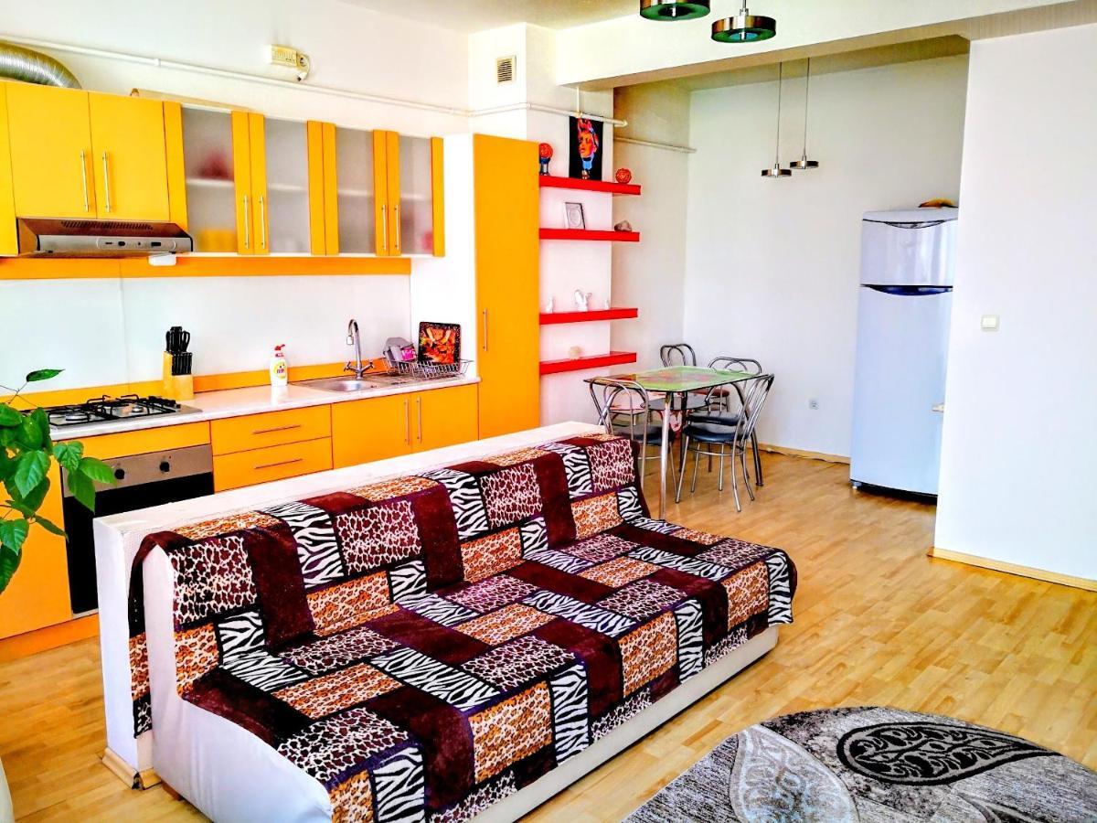 Relaxing & Welcome Apartment, Ared, Uta Arad Exteriör bild