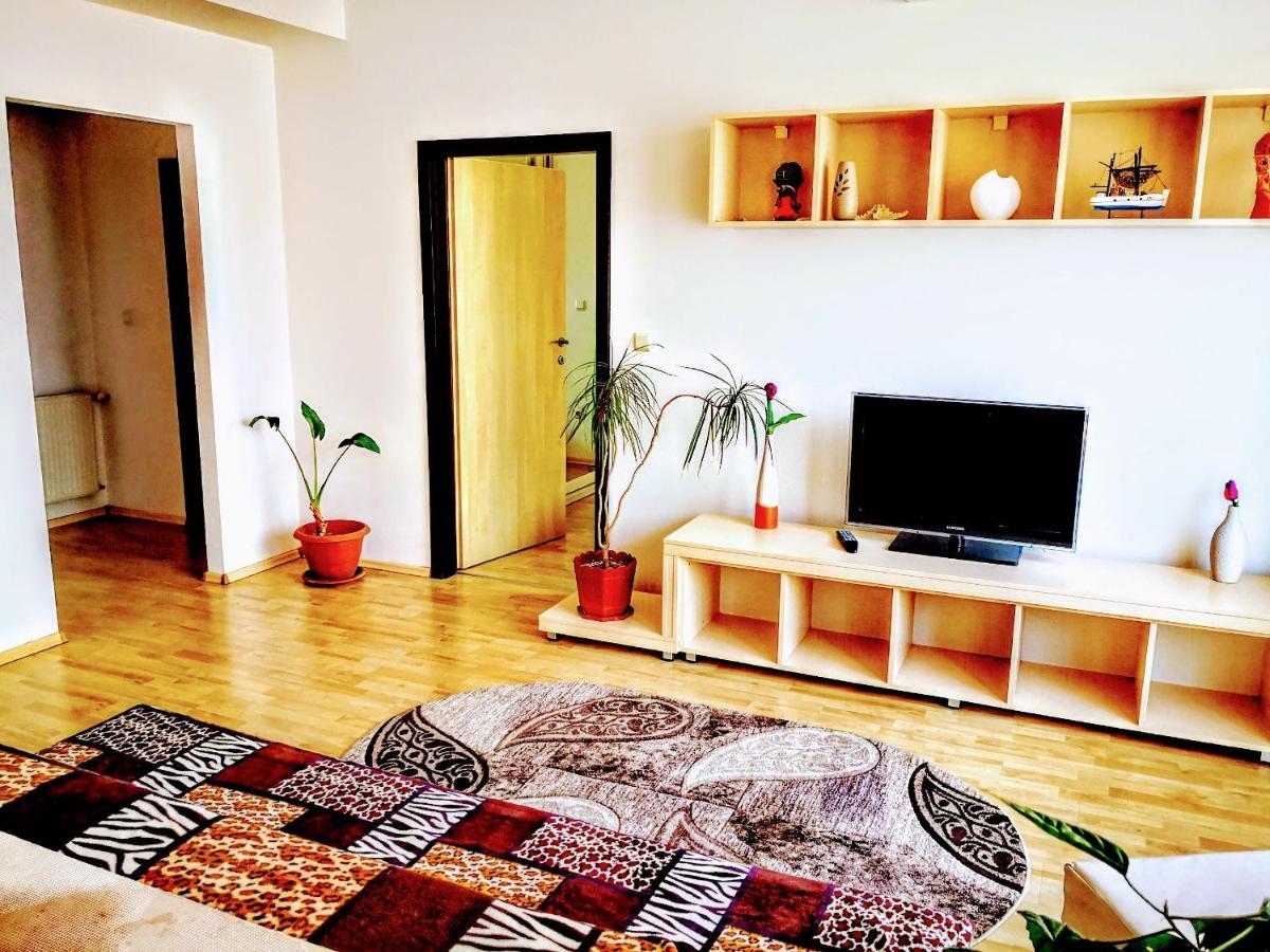 Relaxing & Welcome Apartment, Ared, Uta Arad Exteriör bild